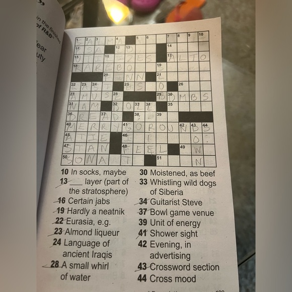 Set of 4 Puzzle Books, Crosswords & Word Search - Picture 10 of 12